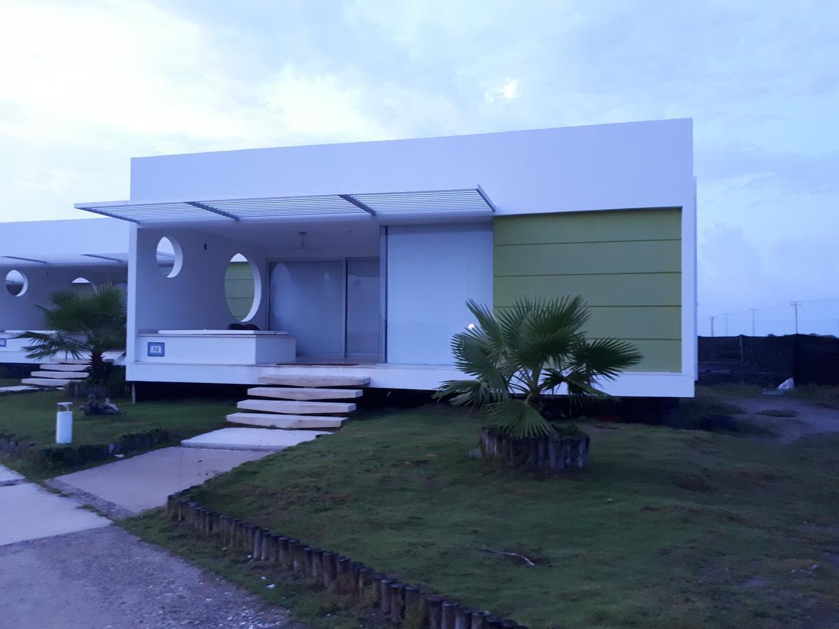 Cabana Puerto Velero Puerto Caiman Exterior photo